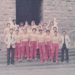 Expedición española al Campeonato de Europa de 1983 en la puerta del Ayuntamiento de Florencia (Italia) tras una recepción