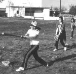 Entrenamiento del equipo de sófbol del Distrito VII de Sevilla (1981)