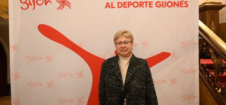 Cristina Tuya preside la FABS